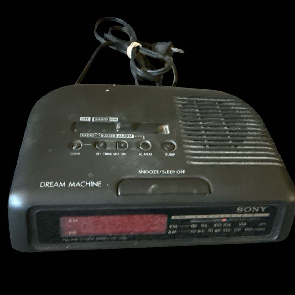 Sony Black Dream Machine FM/AM Radio